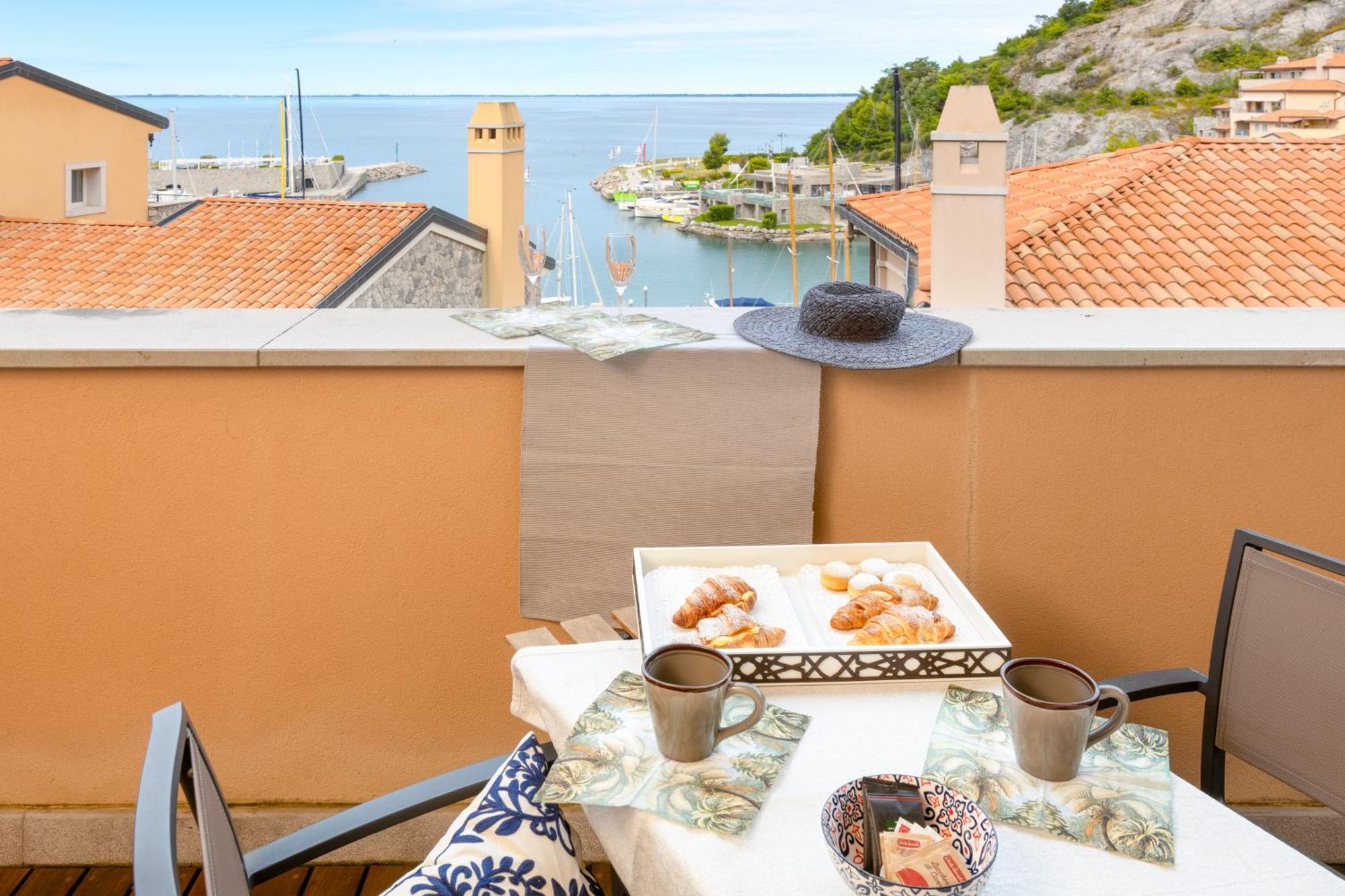 Portopiccolo Apartments سيستيانا المظهر الخارجي الصورة